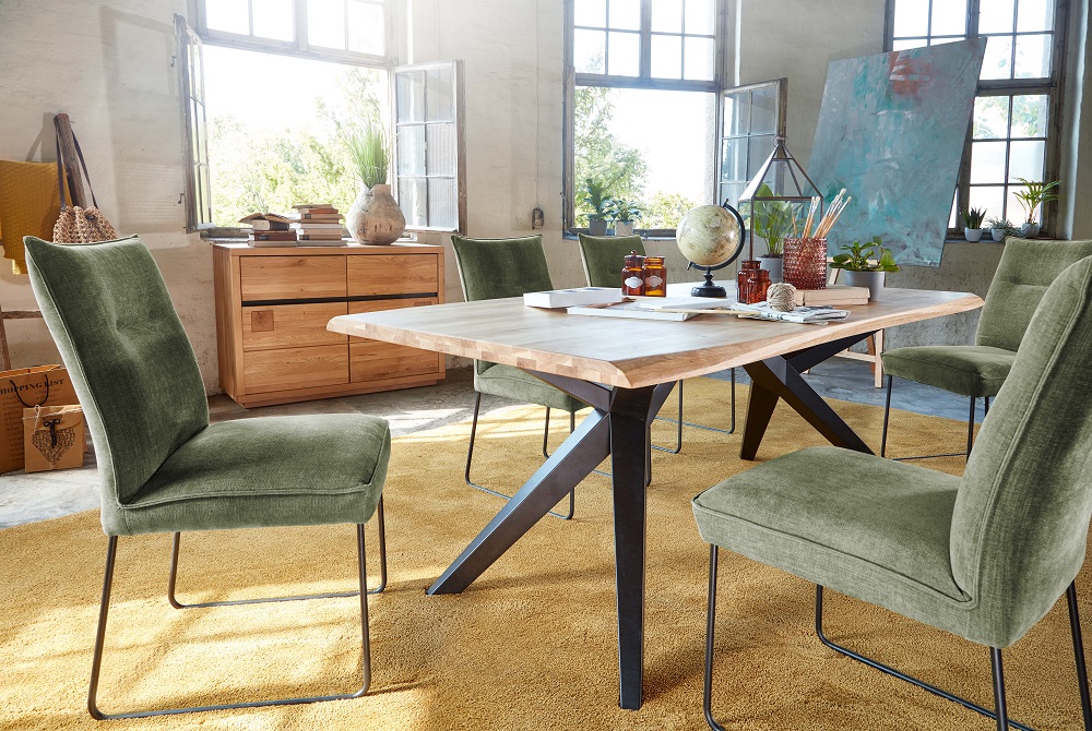 Tisch TI-0175 200x100 massive Wildeiche geölt Design Metallfuß Schwarz